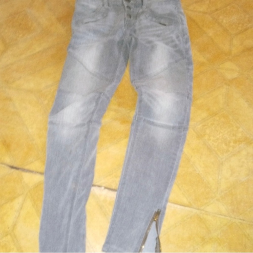 - Free people moto button fly skinny zipper jeans
